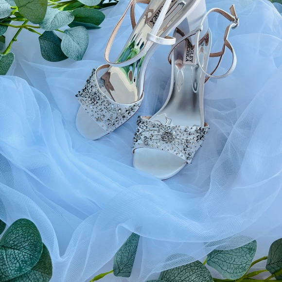 Brand new Bagdley Mischka Blaine size 8.5 Bridal Shoes - Picture 3 of 6